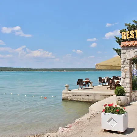 In - Insel Krk 53137 * מאלינסקה